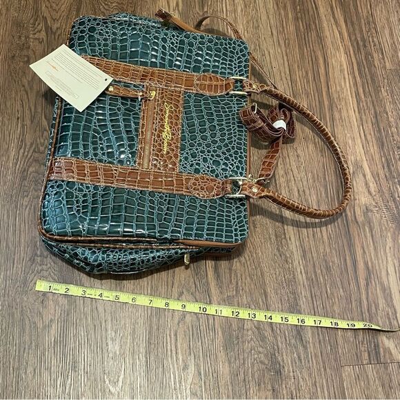 NWT Samantha Brown Croc Embossed Perfect Tote Travel Bag Green and Brown - Picture 5 of 11